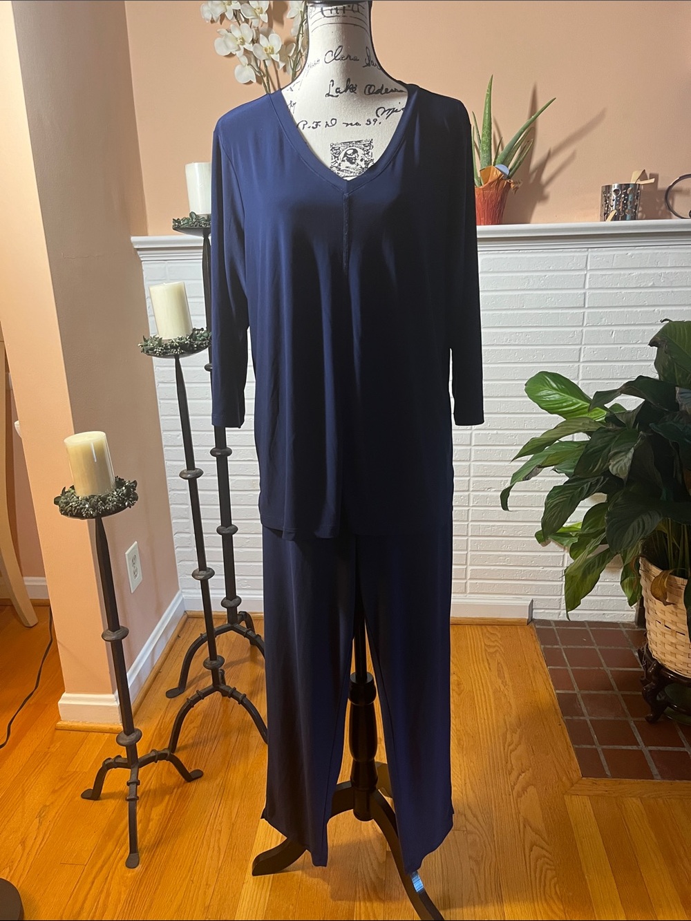 Women's Navy V-Neck Long-Sleeve Lounge Set